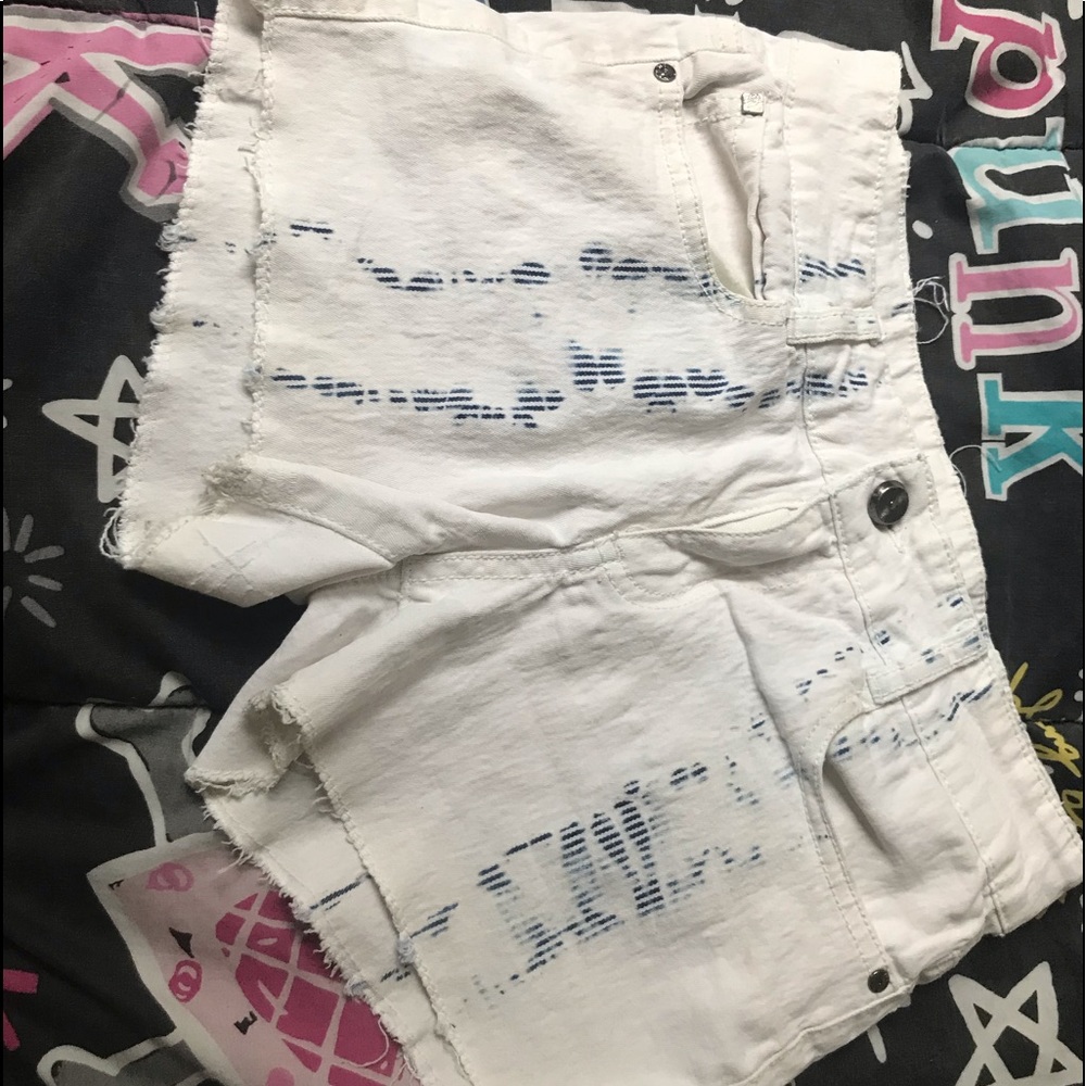 DNKY short shorts